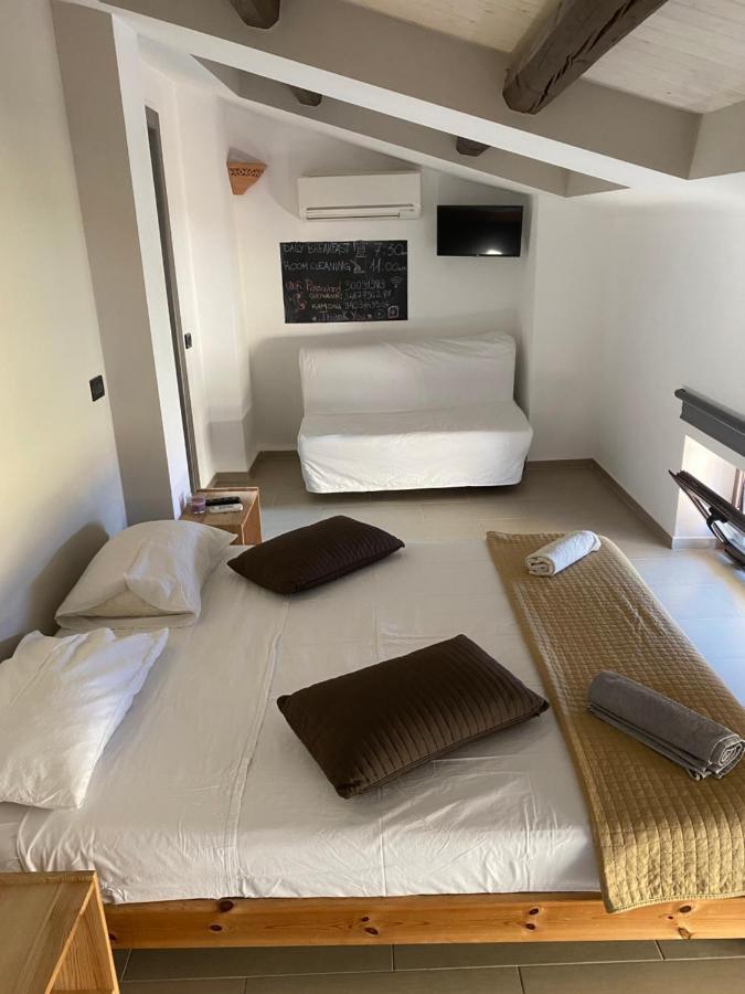 Il Miglio In Piu Panzió Castel di Tusa Kültér fotó